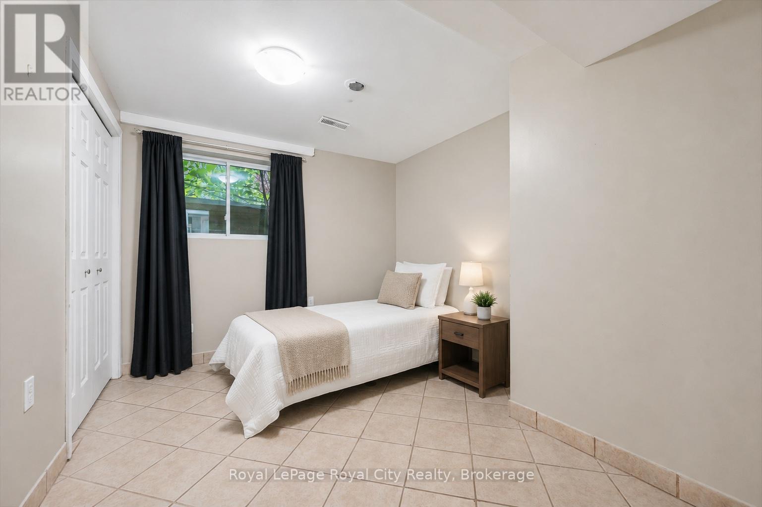 73 Waxwing Crescent, Guelph, Ontario  N1C 1E3 - Photo 38 - X13477760