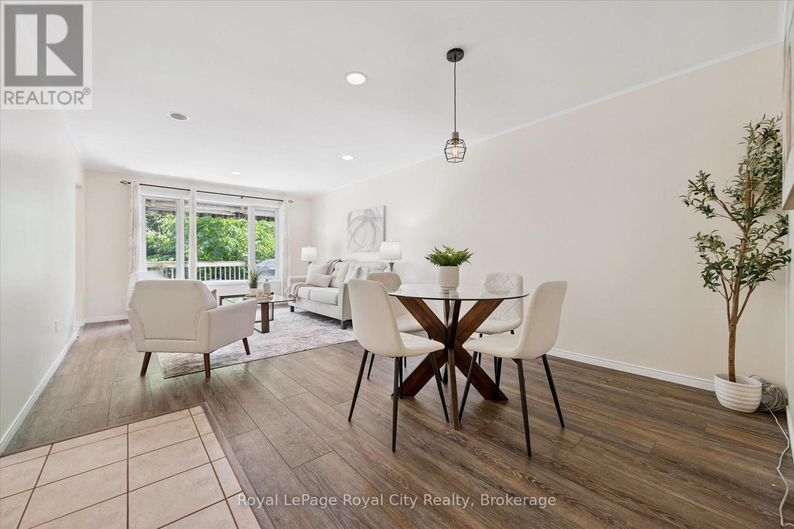 73 Waxwing Crescent, Guelph, Ontario  N1C 1E3 - Photo 4 - X13477760