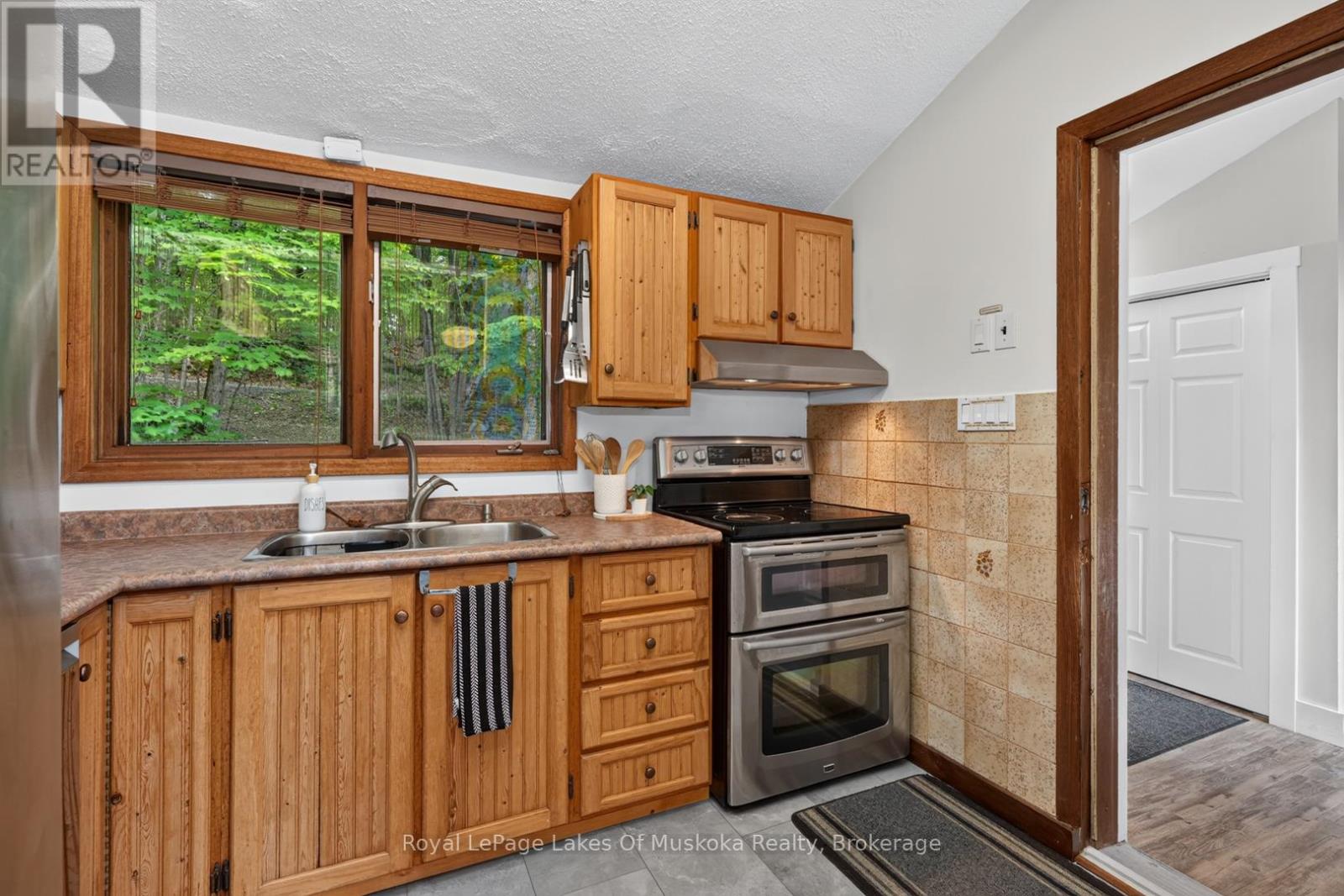 1008 Seven Dwarfs Crescent, Bracebridge, Ontario  P1L 1X1 - Photo 19 - X13477816