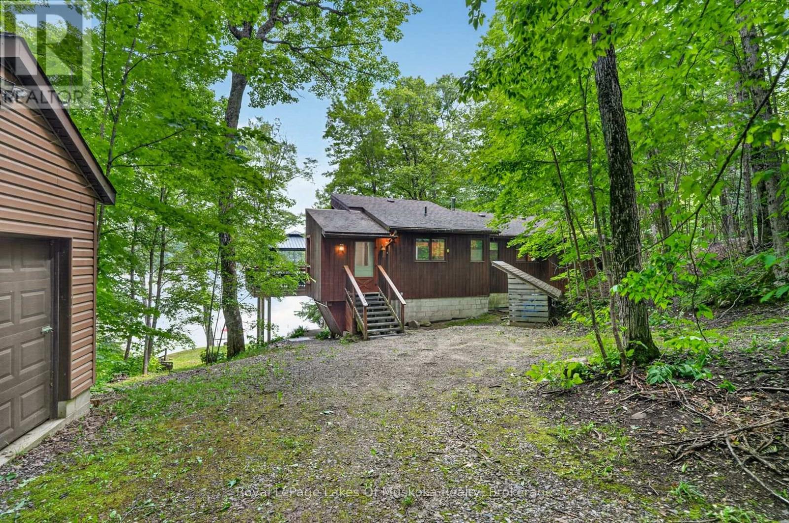 1008 Seven Dwarfs Crescent, Bracebridge, Ontario  P1L 1X1 - Photo 2 - X13477816