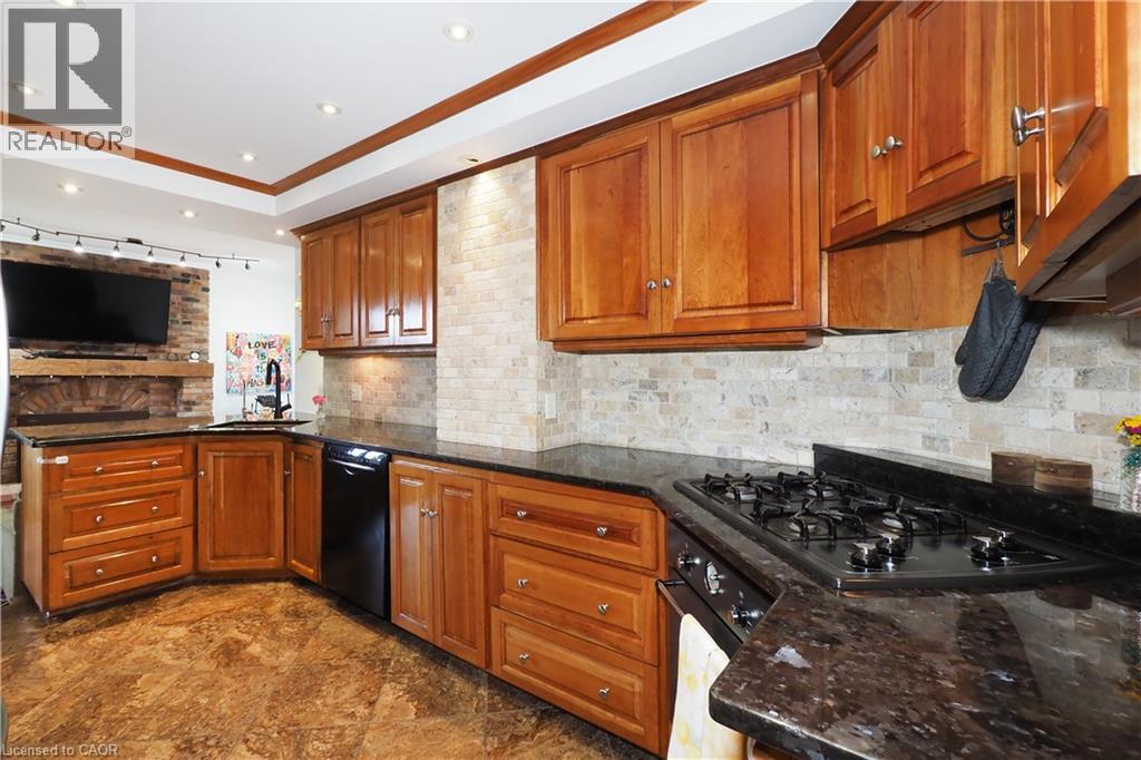 103 Belleview Avenue, Kitchener, Ontario  N2B 1G6 - Photo 13 - 40841830