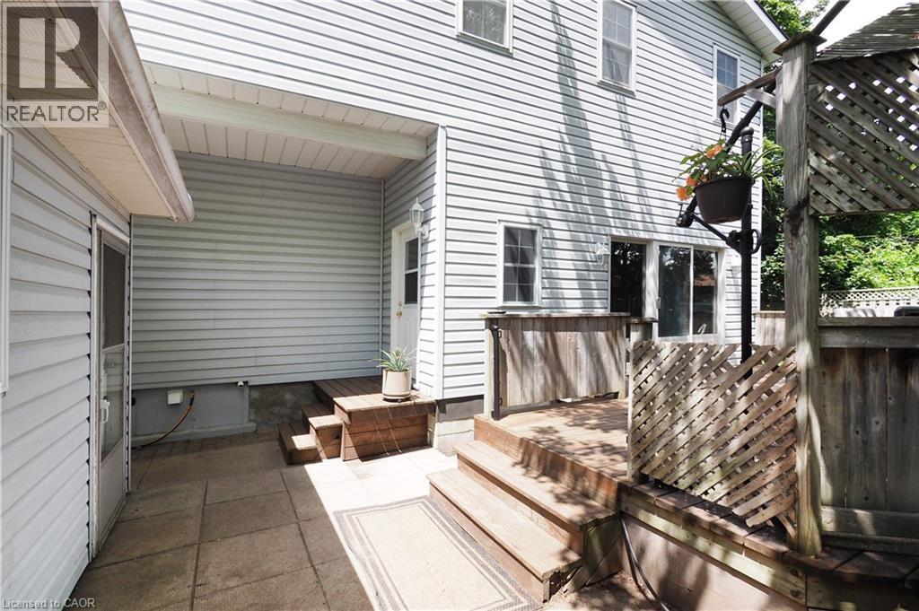 103 Belleview Avenue, Kitchener, Ontario  N2B 1G6 - Photo 41 - 40841830