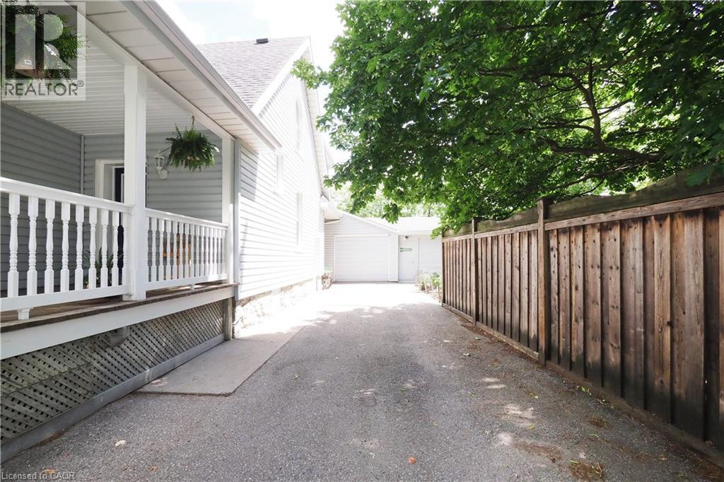 103 Belleview Avenue, Kitchener, Ontario  N2B 1G6 - Photo 42 - 40841830