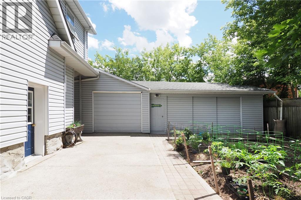 103 Belleview Avenue, Kitchener, Ontario  N2B 1G6 - Photo 44 - 40841830