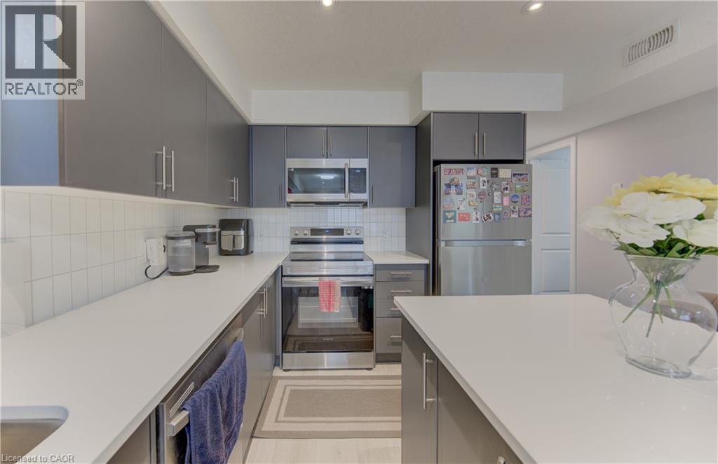 235 Chapel Hill Drive Unit# 14, Kitchener, Ontario  N2R 0S4 - Photo 13 - 40842242