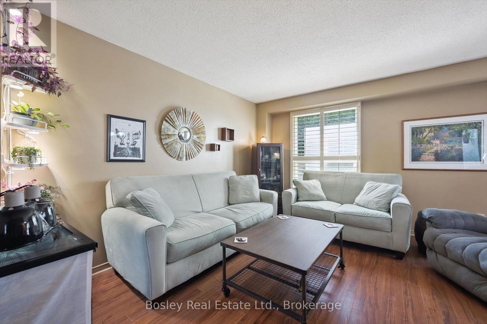 84 Cassander Crescent, Brampton, Ontario  L6Z 1Z2 - Photo 7 - W13478196