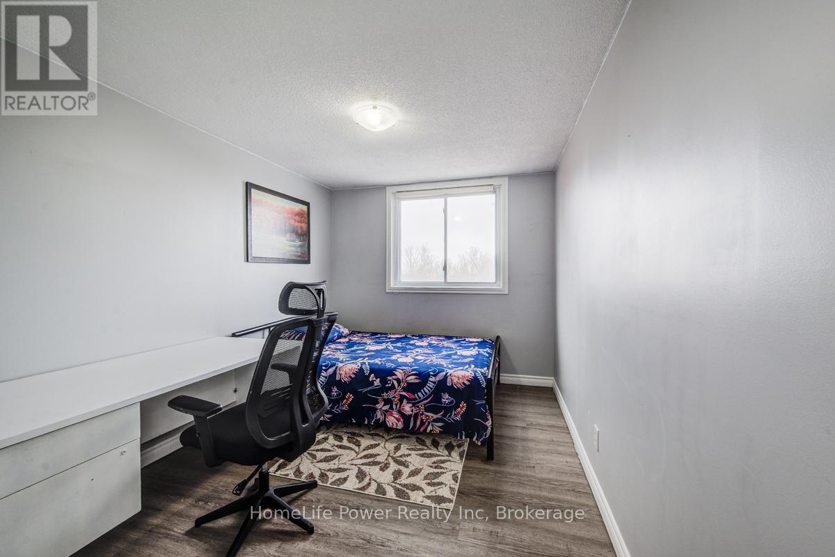 303 - 4 Avalon Place, Kitchener, Ontario  N2M 4N6 - Photo 11 - X13478122