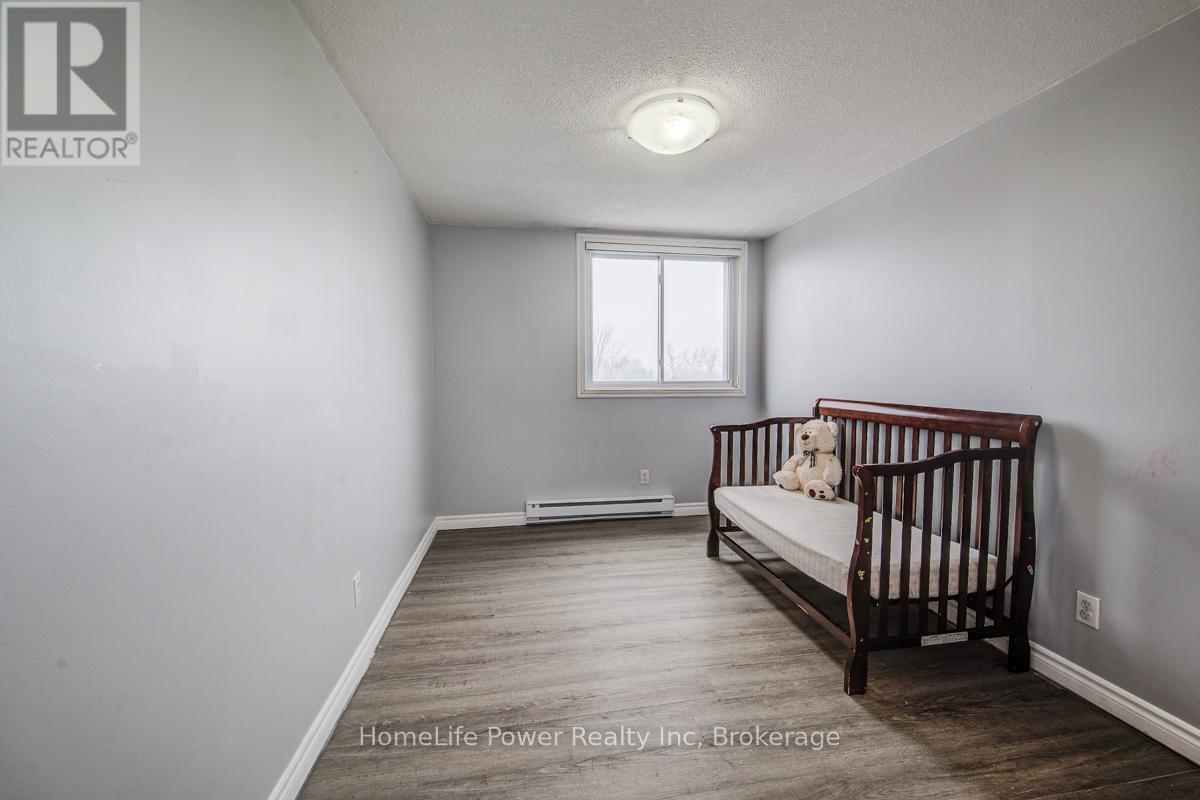 303 - 4 Avalon Place, Kitchener, Ontario  N2M 4N6 - Photo 17 - X13478122