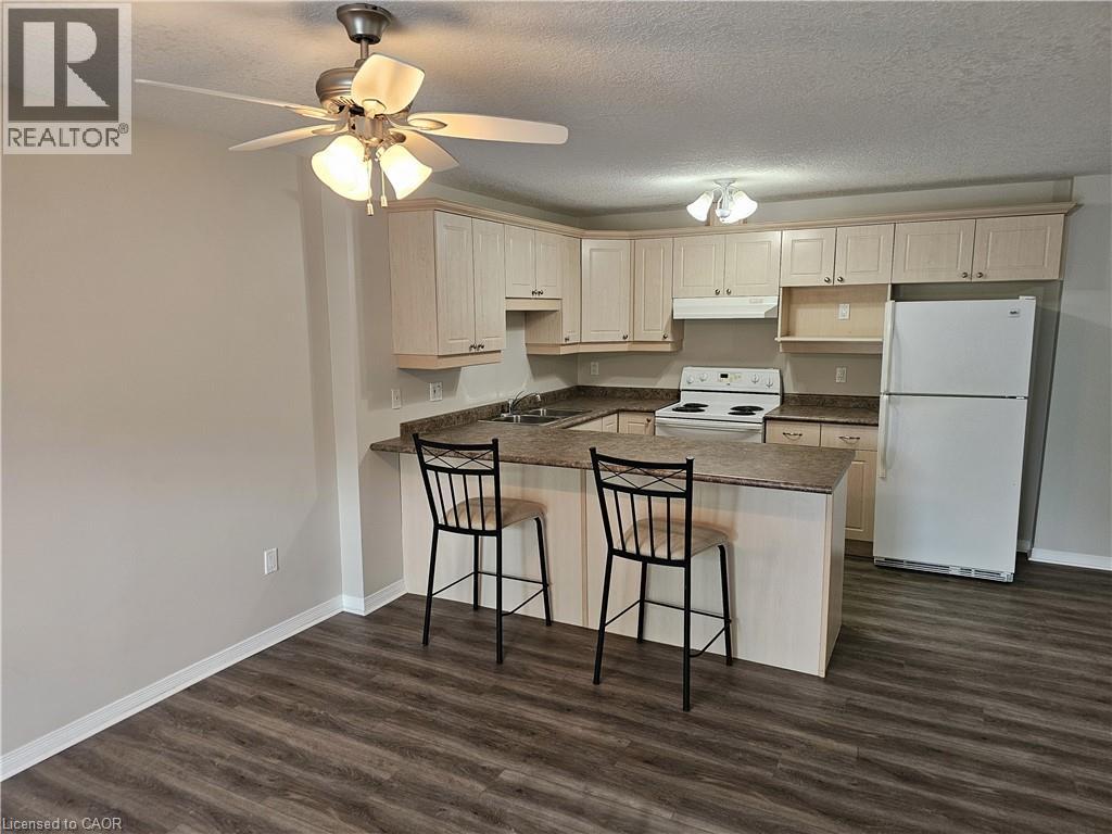 12 St Andrew Street Unit# 202, Port Dover, Ontario  N0A 1N1 - Photo 10 - 40841107