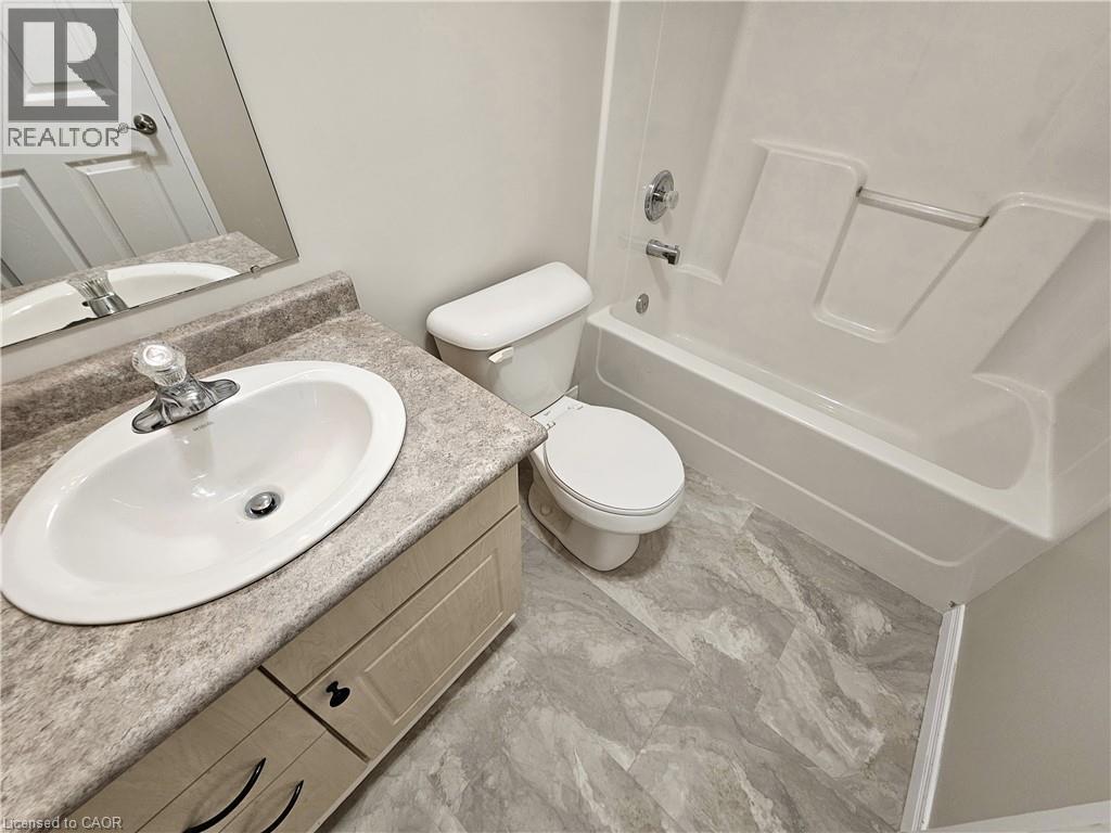 12 St Andrew Street Unit# 202, Port Dover, Ontario  N0A 1N1 - Photo 14 - 40841107