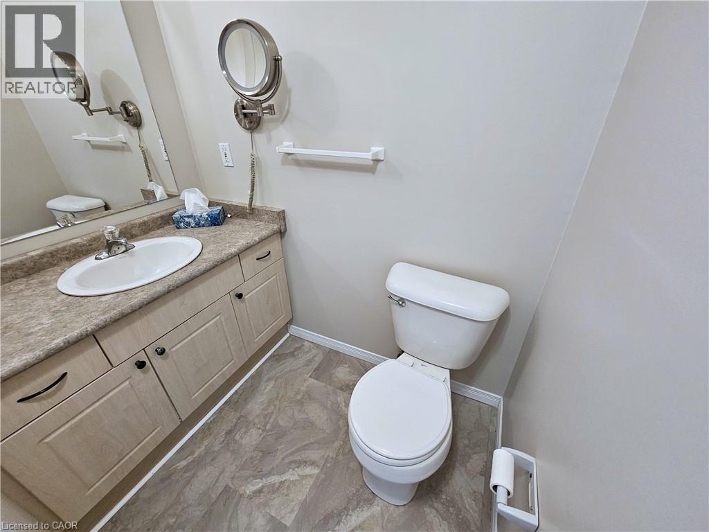 12 St Andrew Street Unit# 202, Port Dover, Ontario  N0A 1N1 - Photo 18 - 40841107