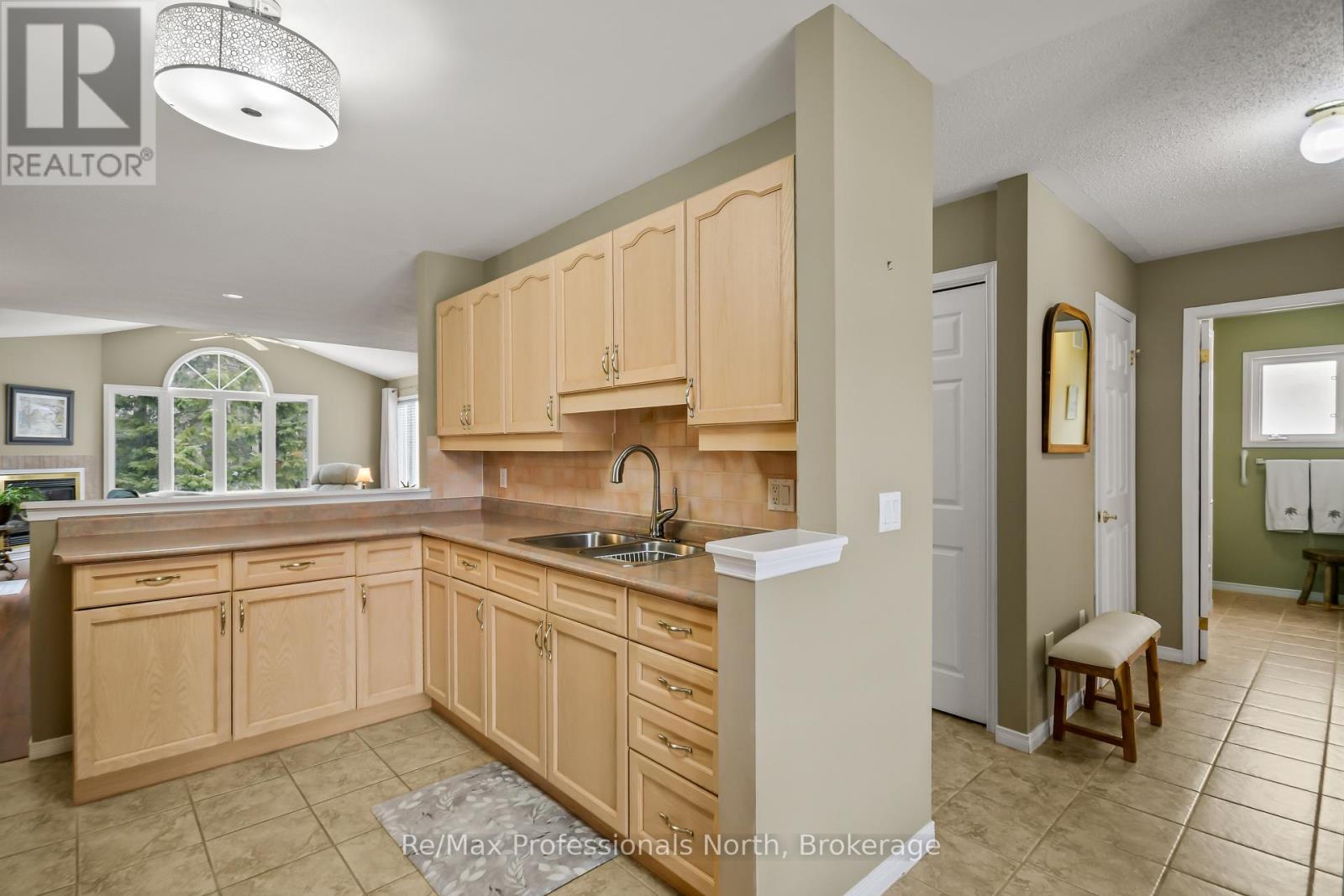 102 Pineridge Gate, Gravenhurst, Ontario  P1P 1Z2 - Photo 8 - X13478534