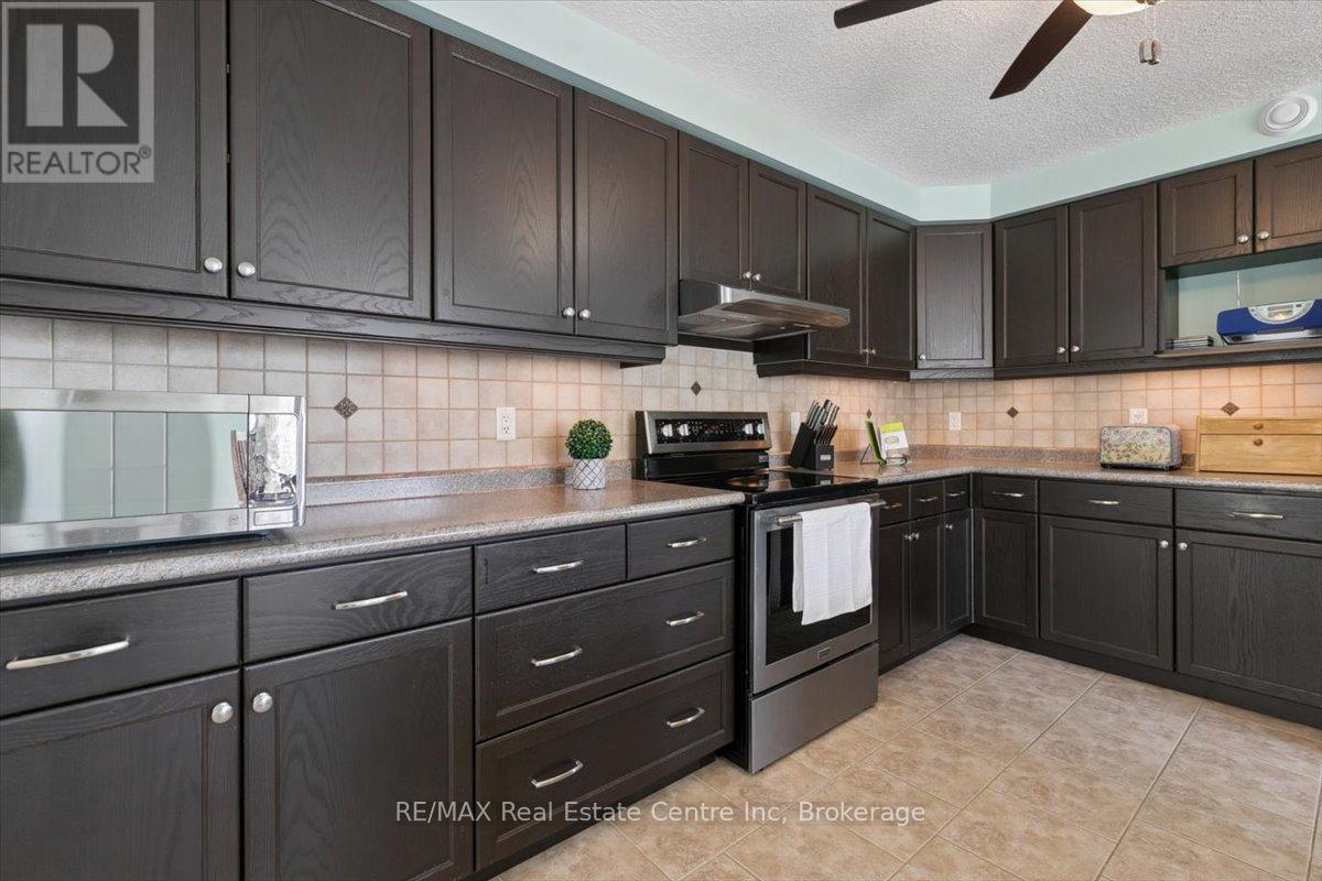 128 Ingram Drive, Guelph, Ontario  N1E 0M6 - Photo 20 - X13478648