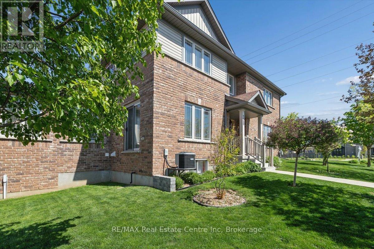 128 Ingram Drive, Guelph, Ontario  N1E 0M6 - Photo 5 - X13478648