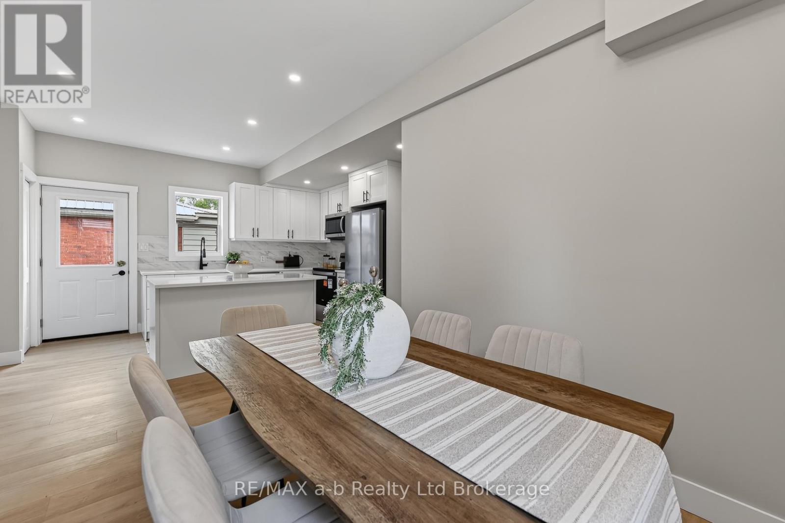 91 Winniett Street, Woodstock, Ontario  N4S 5Z6 - Photo 11 - X13478616