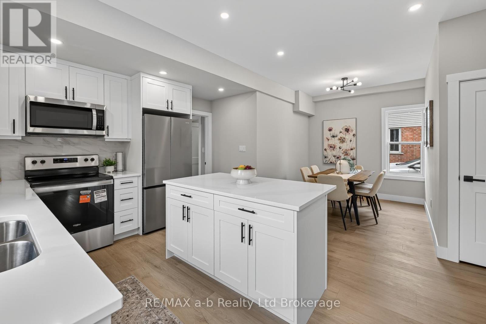 91 Winniett Street, Woodstock, Ontario  N4S 5Z6 - Photo 7 - X13478616