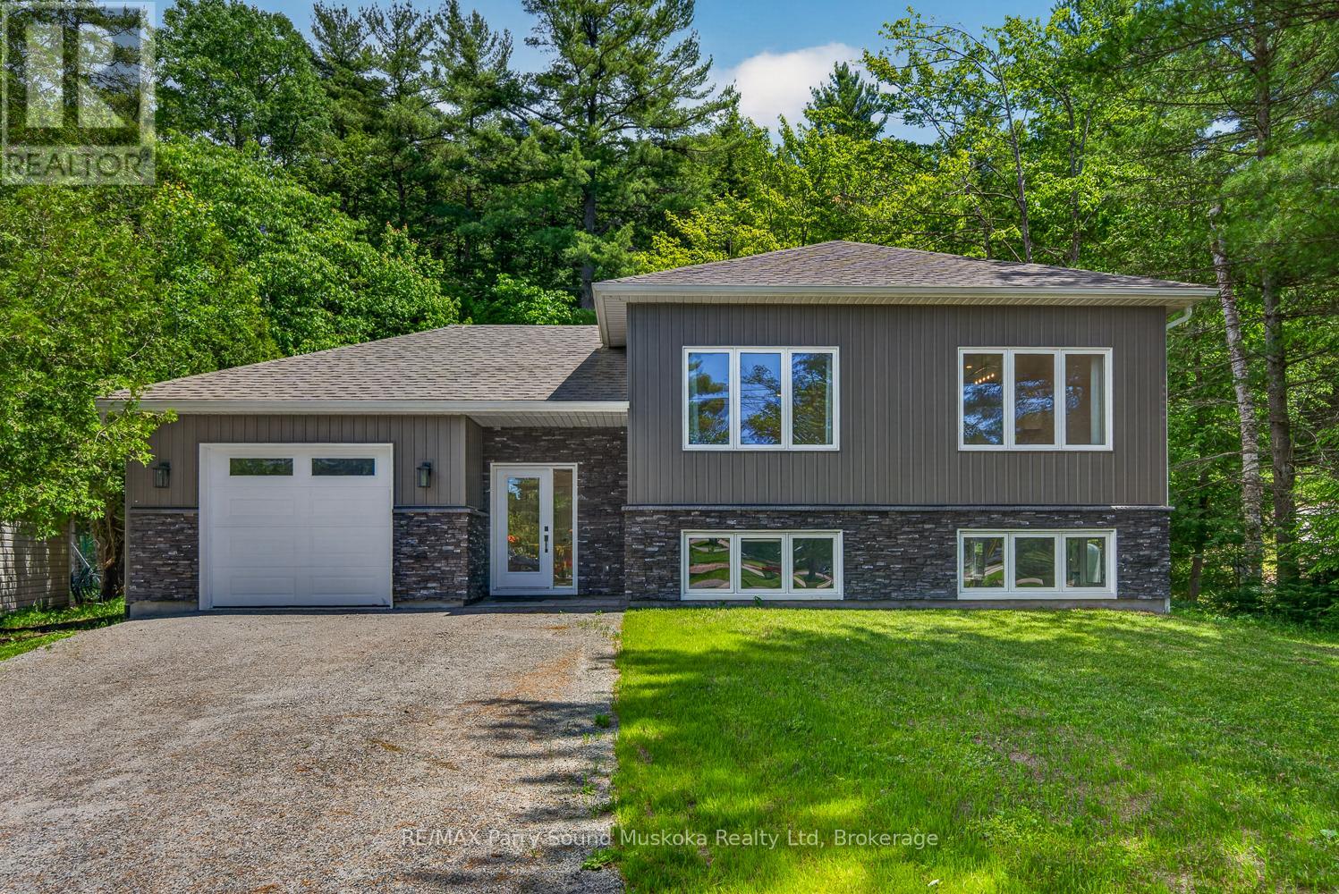 10 Glenrock Road, Mcdougall, Ontario  P2A 2W9 - Photo 2 - X13479206