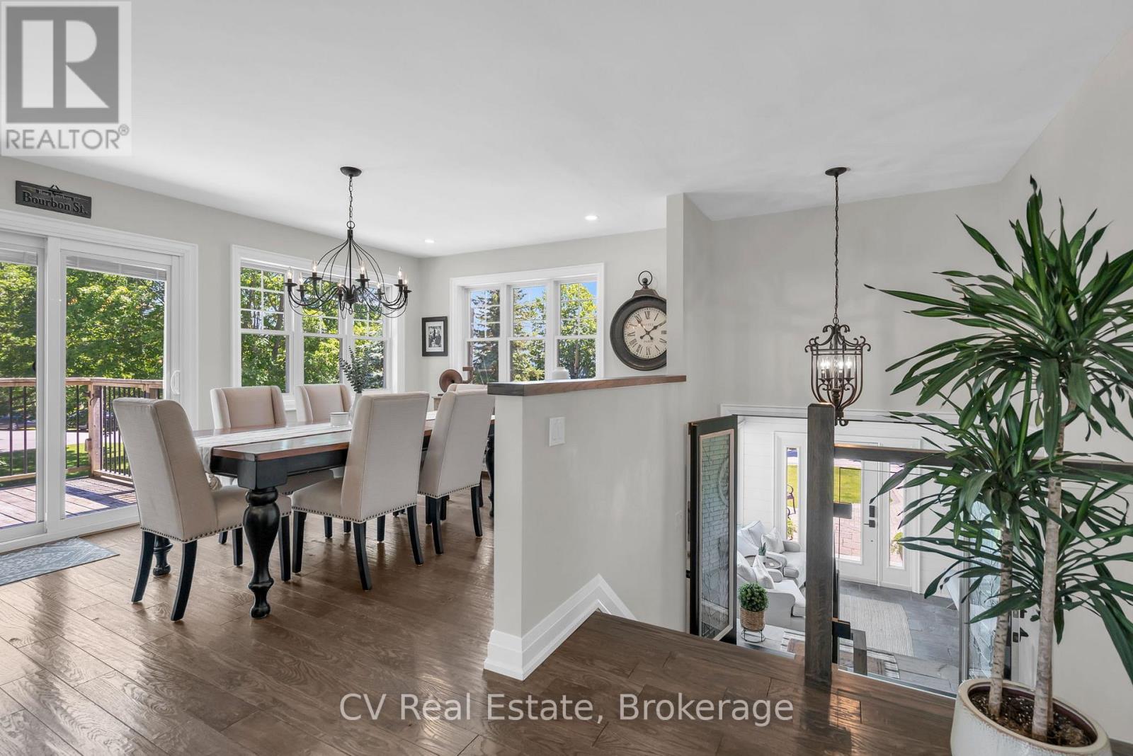 22 Baycrest Drive, Barrie, Ontario  L4M 7C7 - Photo 10 - S13479432
