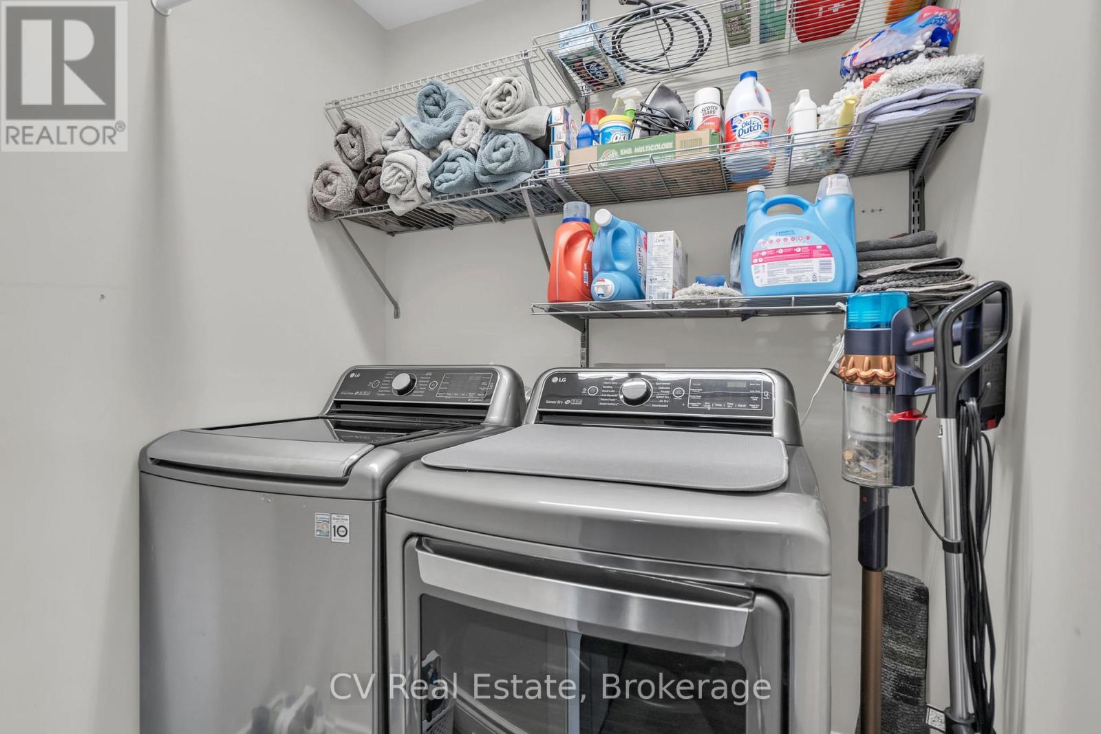 22 Baycrest Drive, Barrie, Ontario  L4M 7C7 - Photo 27 - S13479432