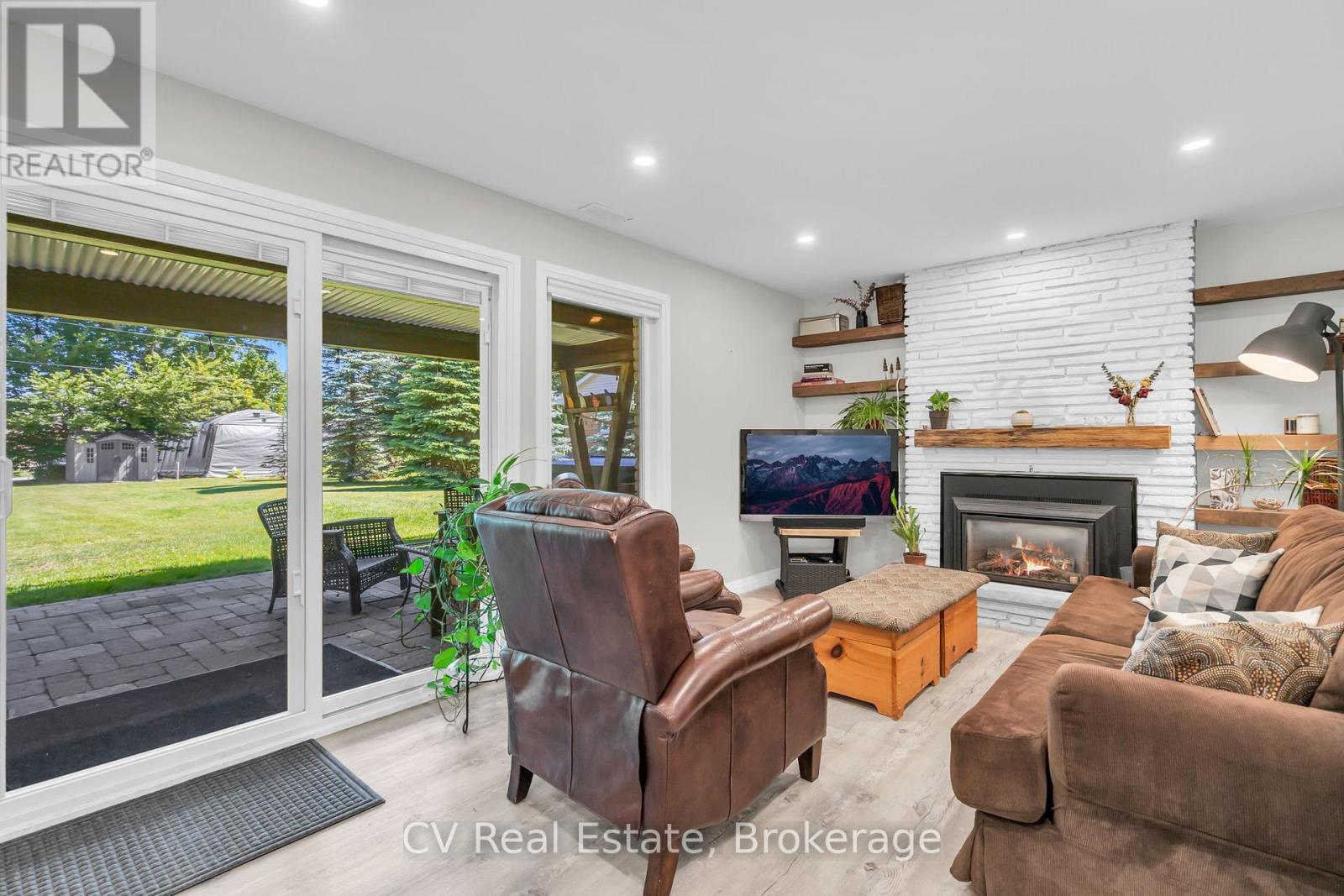 22 Baycrest Drive, Barrie, Ontario  L4M 7C7 - Photo 29 - S13479432