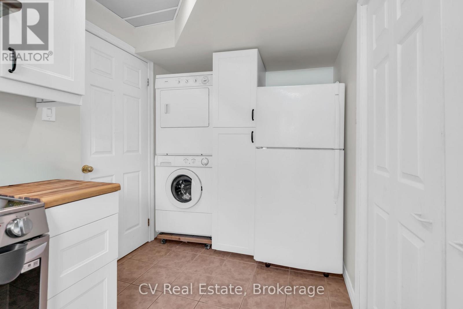 22 Baycrest Drive, Barrie, Ontario  L4M 7C7 - Photo 32 - S13479432