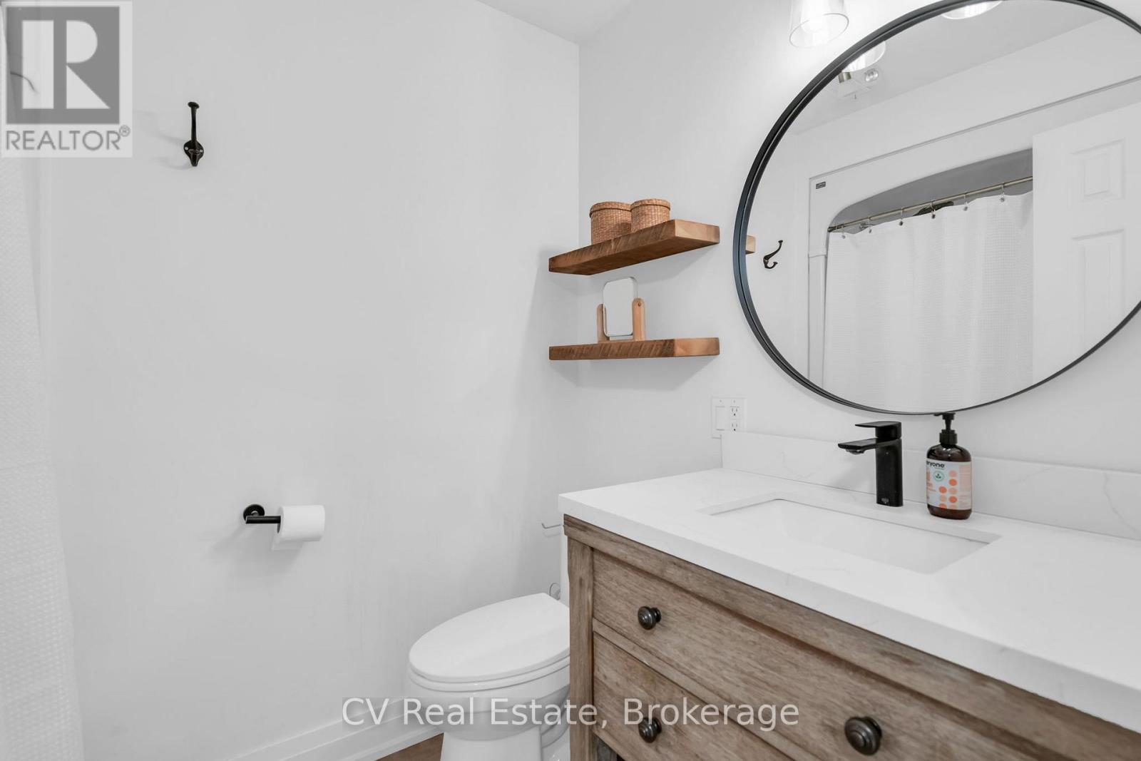 22 Baycrest Drive, Barrie, Ontario  L4M 7C7 - Photo 34 - S13479432