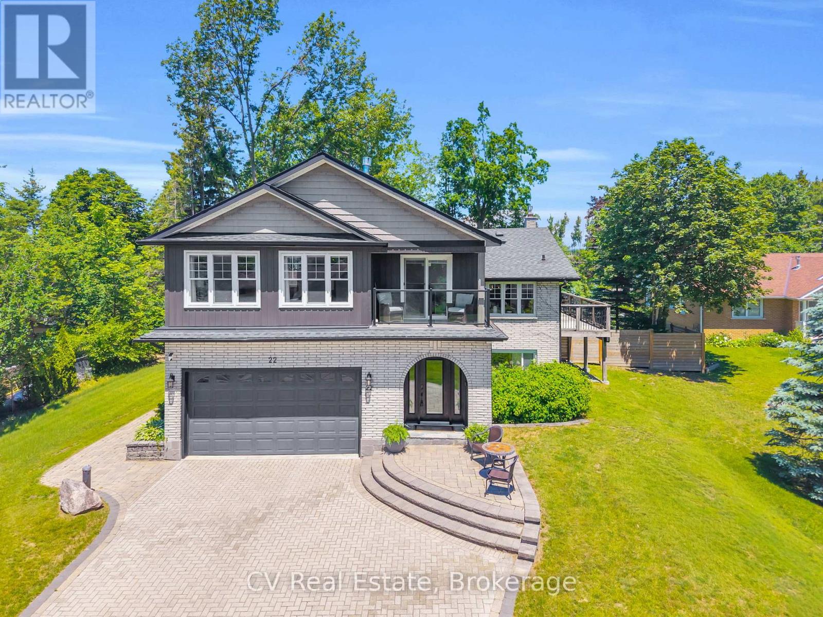 22 Baycrest Drive, Barrie, Ontario  L4M 7C7 - Photo 4 - S13479432