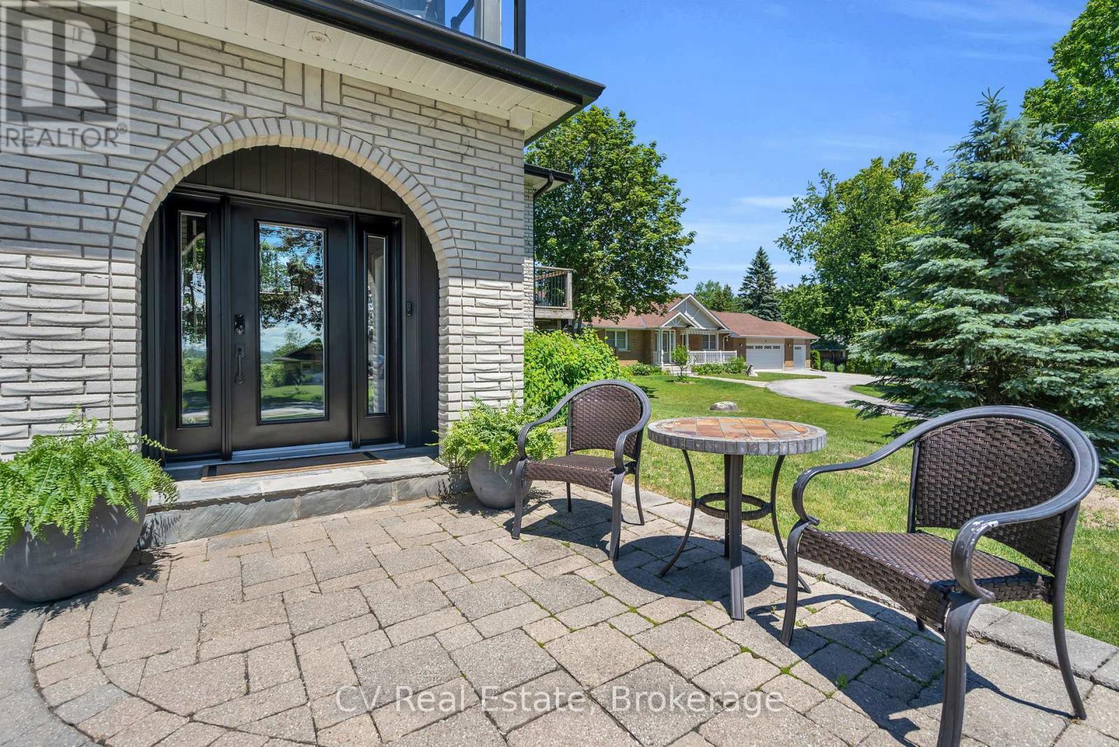 22 Baycrest Drive, Barrie, Ontario  L4M 7C7 - Photo 6 - S13479432