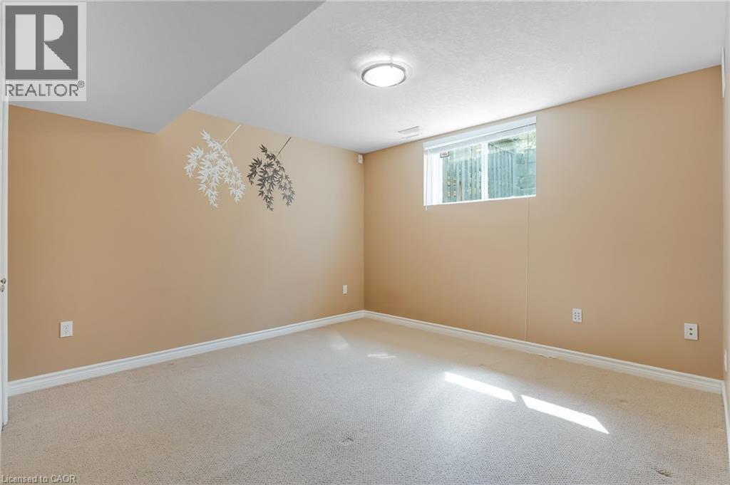 227 Chestnut Hill Crescent, Kitchener, Ontario  N2P 2X3 - Photo 29 - 40842200