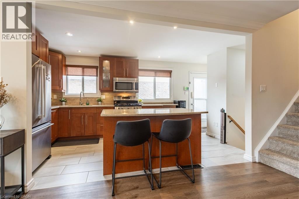 72 Athenia Drive, Stoney Creek, Ontario  L8J 1S8 - Photo 7 - 40842230