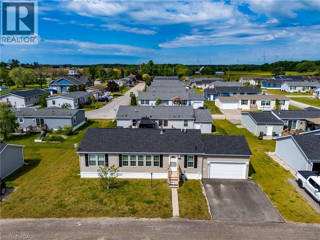 11 Hickory Hollow, Nanticoke, Ontario  N0A 1P0 - Photo 2 - 40841806