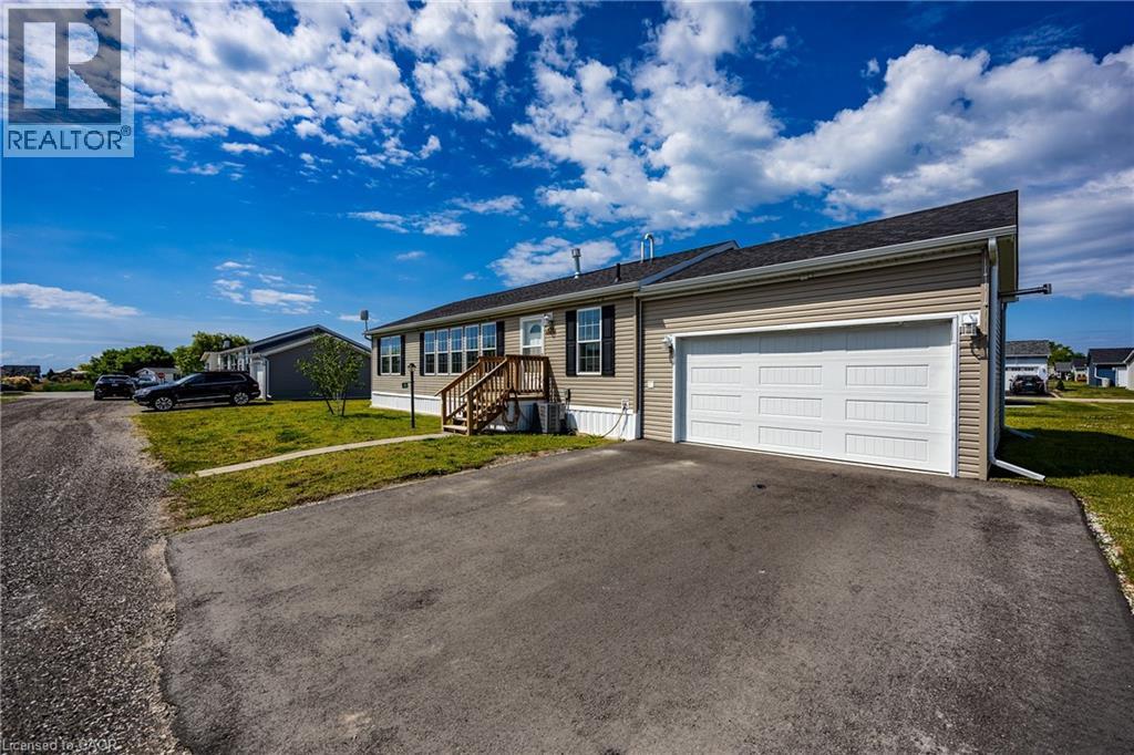 11 Hickory Hollow, Nanticoke, Ontario  N0A 1P0 - Photo 4 - 40841806