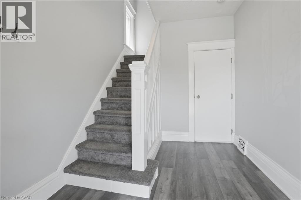38 Norway Avenue, Hamilton, Ontario  L8M 2V7 - Photo 15 - 40842418