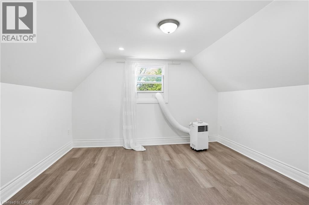 38 Norway Avenue, Hamilton, Ontario  L8M 2V7 - Photo 18 - 40842418