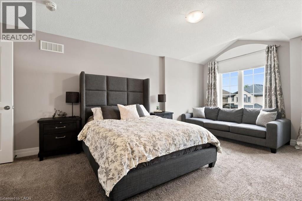 921 Eden Oak Court, Kitchener, Ontario  N2A 0H4 - Photo 21 - 40842172