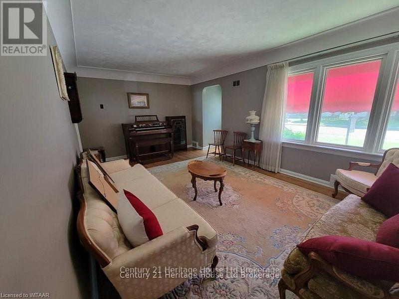 10 Joseph Street, Tillsonburg, Ontario  N4G 1H8 - Photo 12 - X13480342