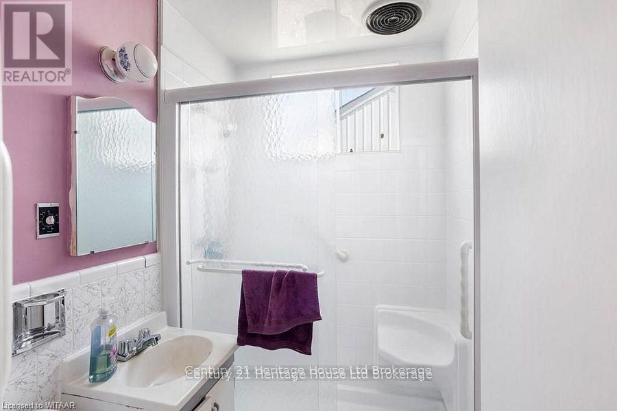 10 Joseph Street, Tillsonburg, Ontario  N4G 1H8 - Photo 15 - X13480342