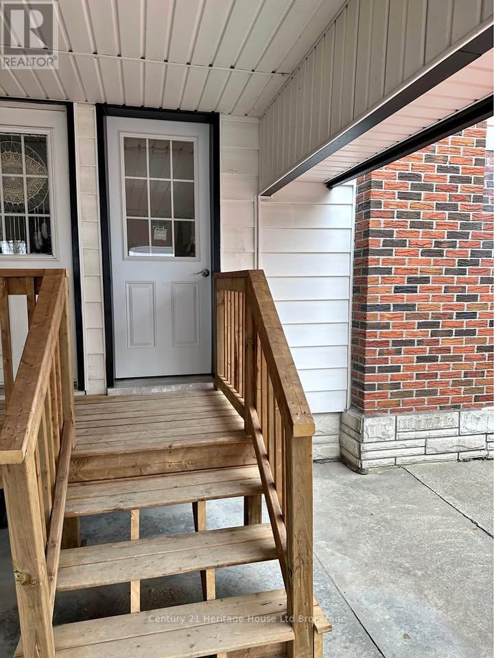 10 Joseph Street, Tillsonburg, Ontario  N4G 1H8 - Photo 18 - X13480342
