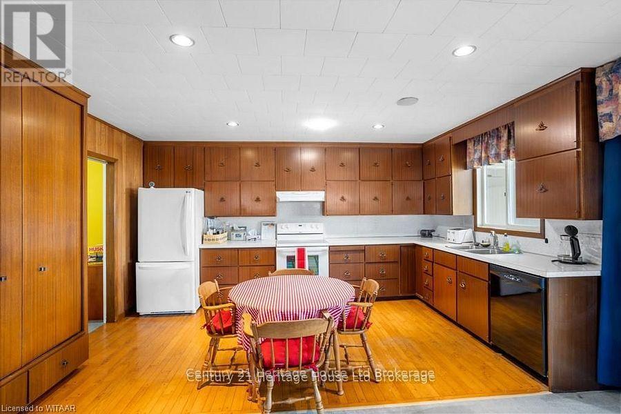 10 Joseph Street, Tillsonburg, Ontario  N4G 1H8 - Photo 6 - X13480342