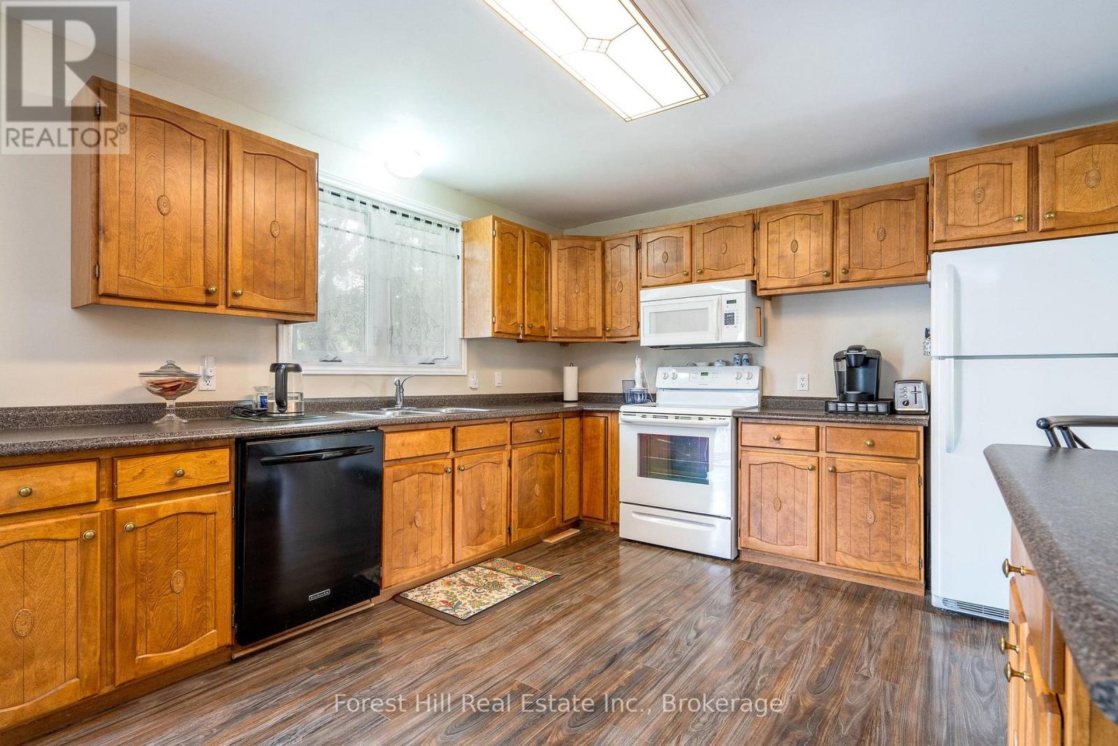 535 George Street, South Bruce Peninsula, Ontario  N0H 2T0 - Photo 13 - X13480236