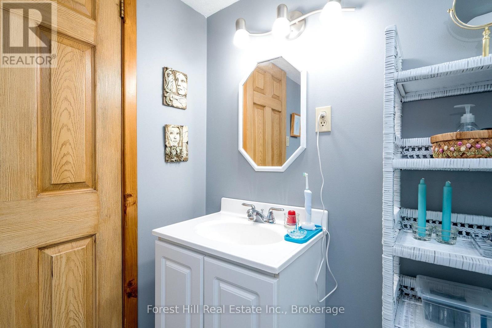 535 George Street, South Bruce Peninsula, Ontario  N0H 2T0 - Photo 25 - X13480236