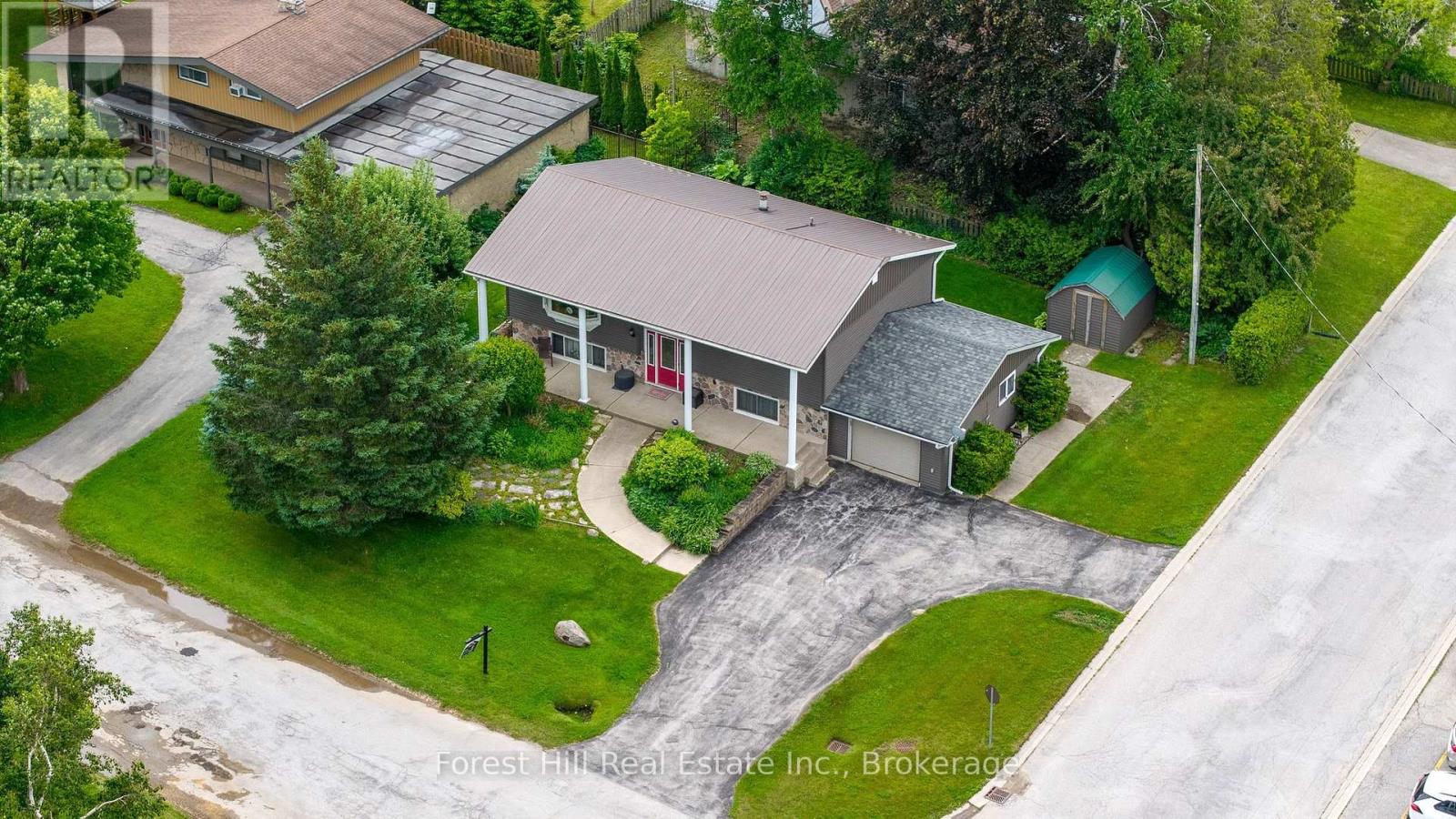 535 George Street, South Bruce Peninsula, Ontario  N0H 2T0 - Photo 34 - X13480236