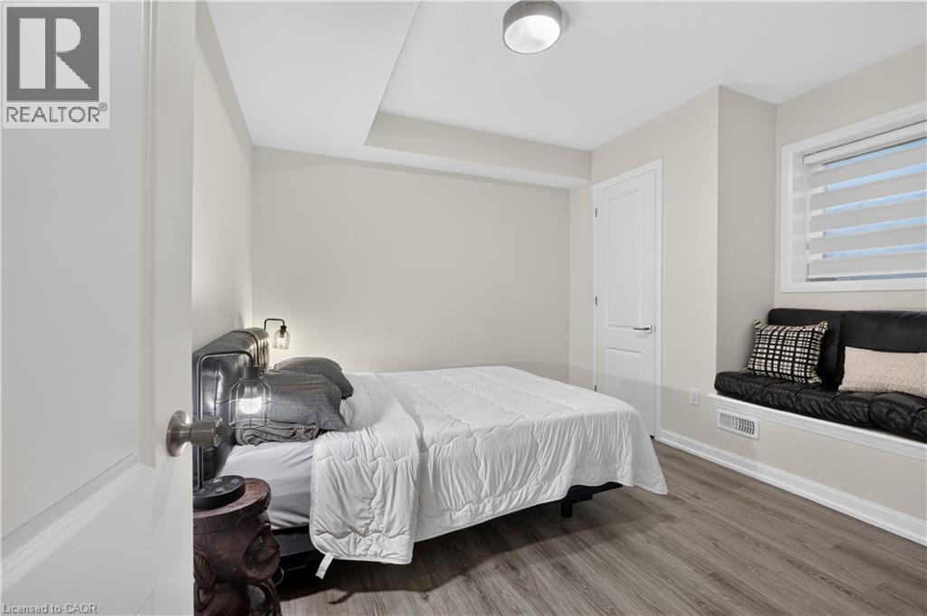 3364 Vernon Powell Drive, Oakville, Ontario  L6H 0Y3 - Photo 35 - 40842075