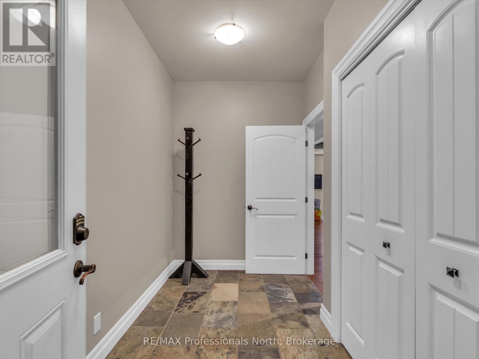 93 Mainhood's Road, Huntsville, Ontario  P0B 1M0 - Photo 37 - X13480368