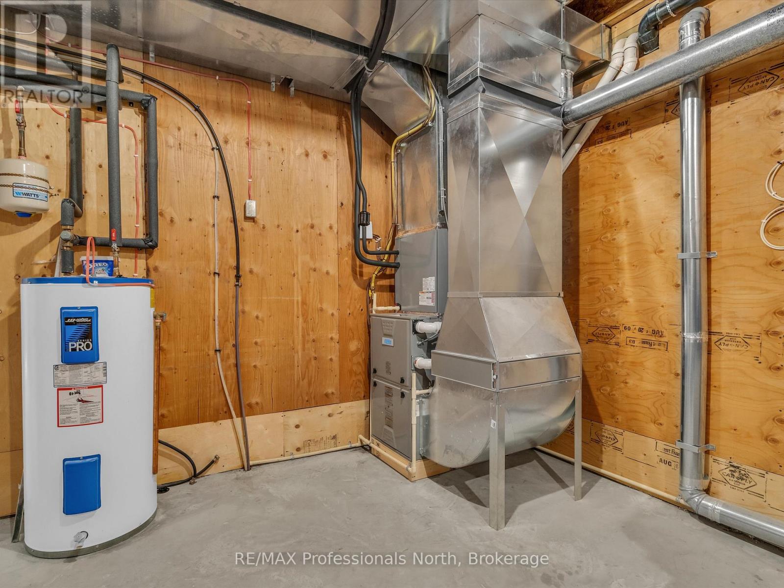 93 Mainhood's Road, Huntsville, Ontario  P0B 1M0 - Photo 40 - X13480368