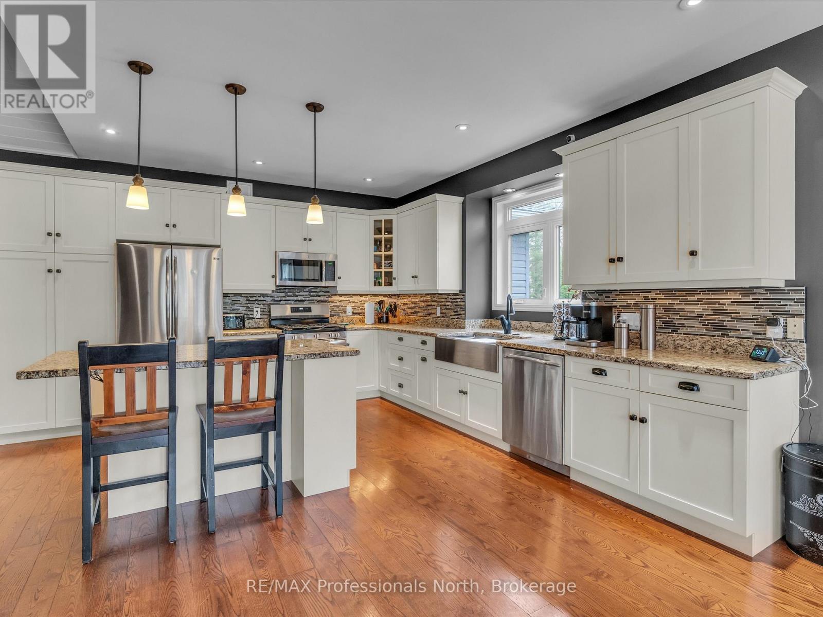 93 Mainhood's Road, Huntsville, Ontario  P0B 1M0 - Photo 8 - X13480368