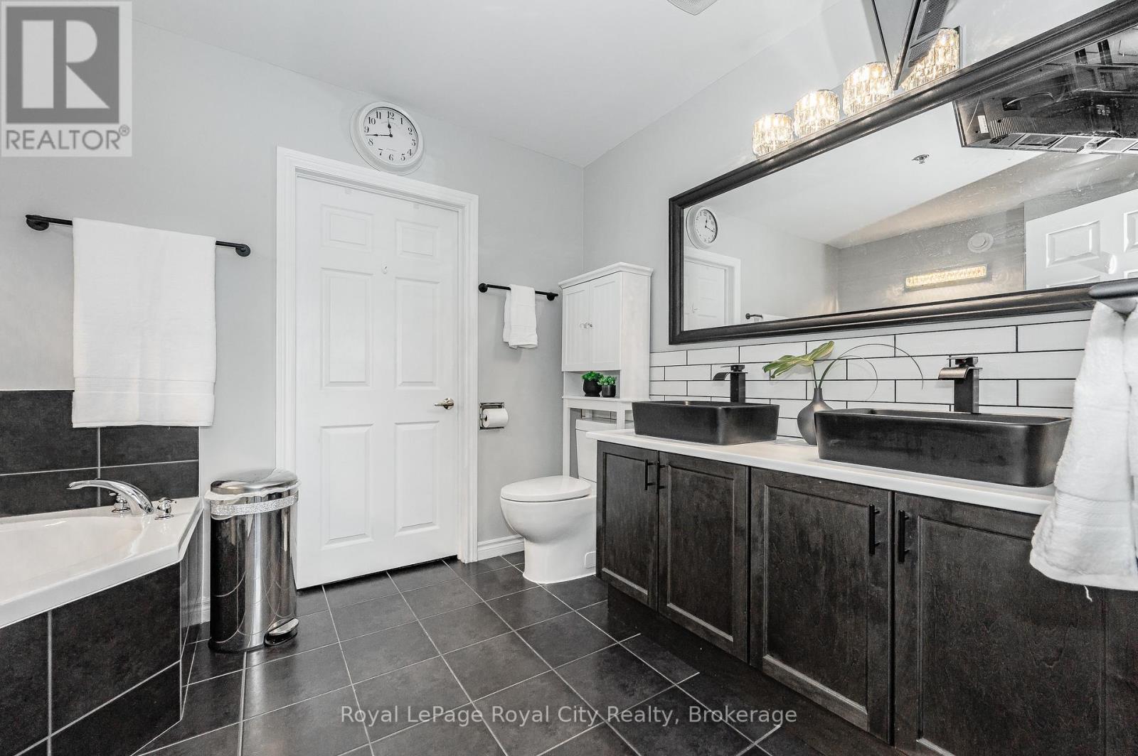 102 - 308 Watson Parkway N, Guelph, Ontario  N1E 0G7 - Photo 15 - X13480548
