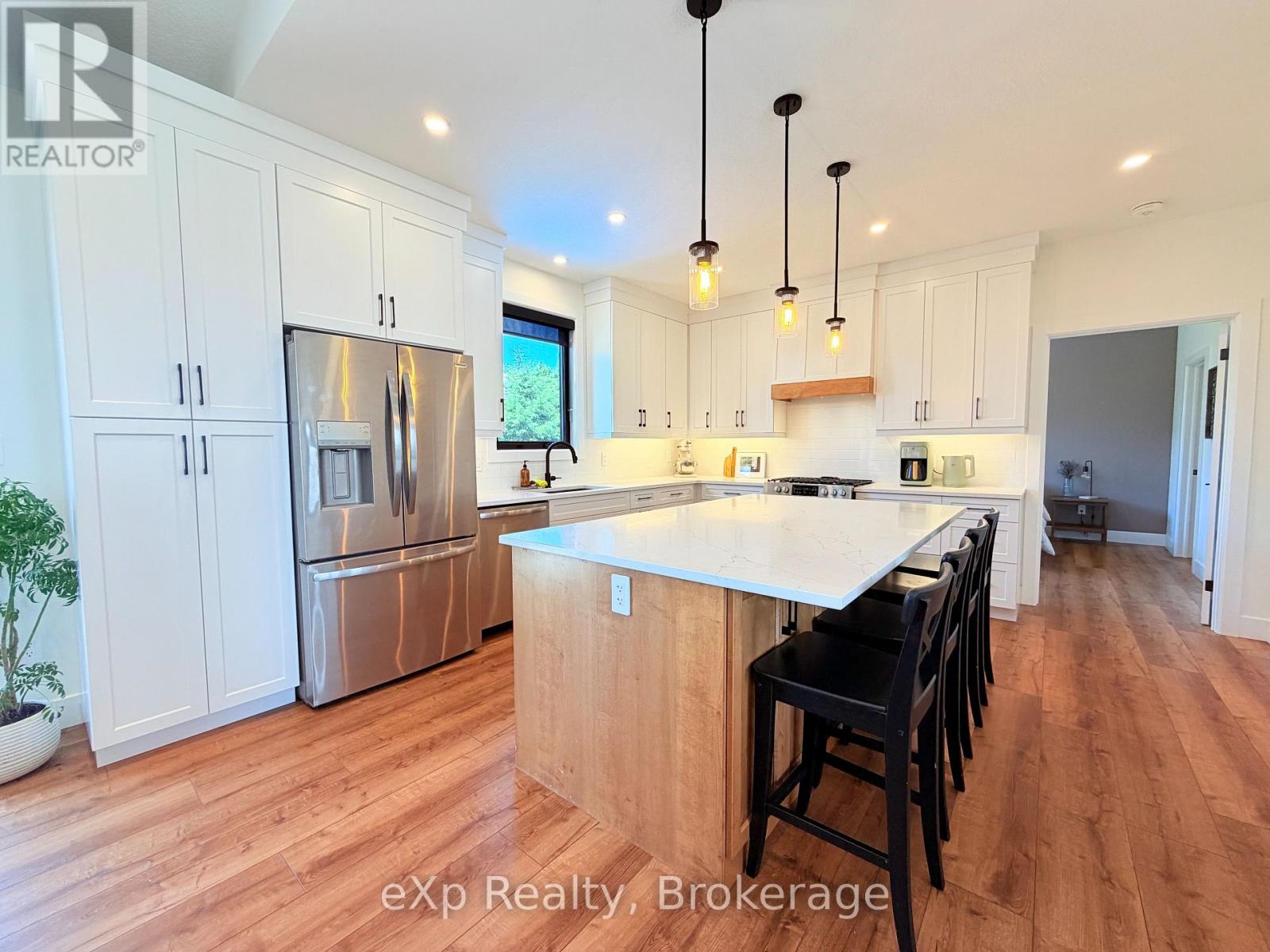 21 Devinwood Avenue, Brockton, Ontario  N0G 2V0 - Photo 12 - X13480576