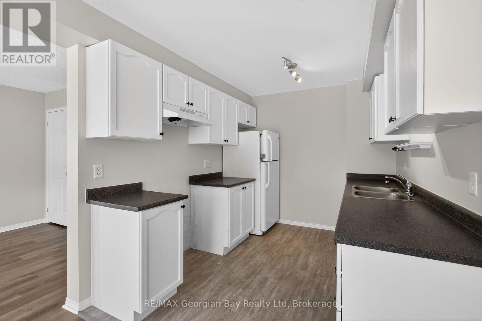 836 Coral Springs Lane, Midland, Ontario  L4R 0A1 - Photo 11 - S13480740