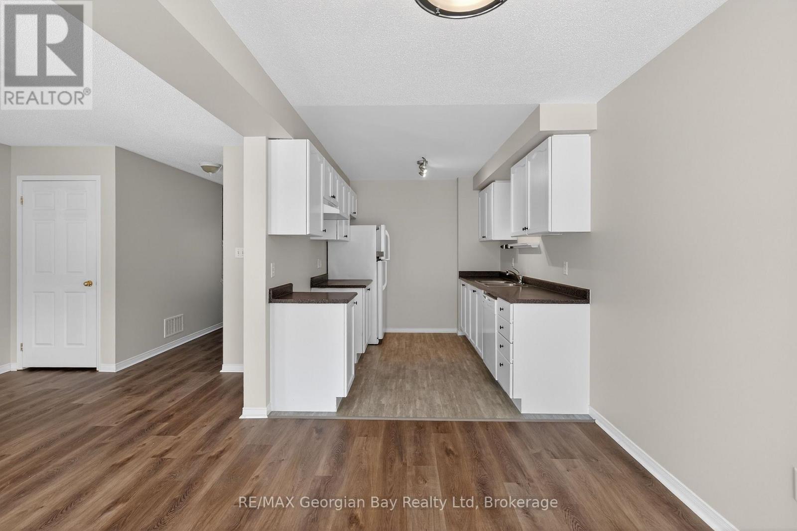 836 Coral Springs Lane, Midland, Ontario  L4R 0A1 - Photo 9 - S13480740